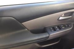 Honda Odyssay door controls
